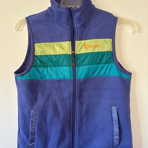 Cotopaxi Blue and Cream Colorblock Vest